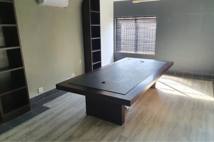 To Let commercial Property for Rent in Newton Park Eastern Cape
